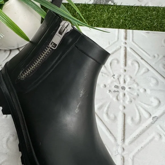 MADEWELL Rubber black chelsea Rain Boots women’s size 7 new - Picture 11 of 15